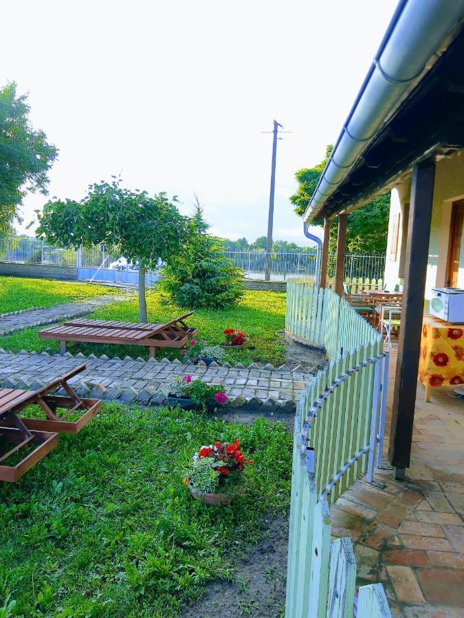 Villa Diiva Curug מראה חיצוני תמונה