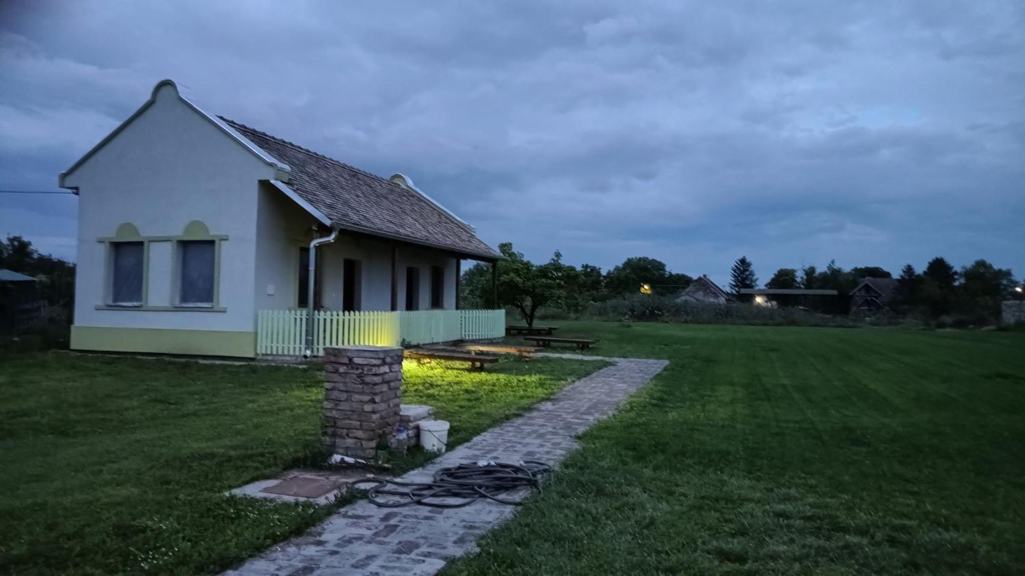 Villa Diiva Curug מראה חיצוני תמונה